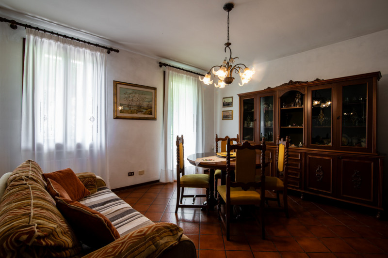 NOVENTA PADOVANA – Porzione di bifamiliare con giardino a pochi minuti dal centro

Proponiamo in ...