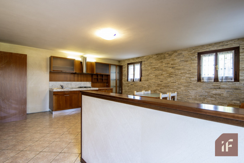 NOVENTA PADOVANA – Porzione di bifamiliare con giardino a pochi minuti dal centro

Proponiamo in ...