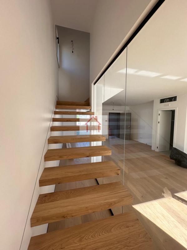 ELEGANTE BIFAMILIARE DI NUOVA COSTRUZIONE IN CLASSE A4 AD ARCADE 
Nel cuore di Arcade, proponiamo...