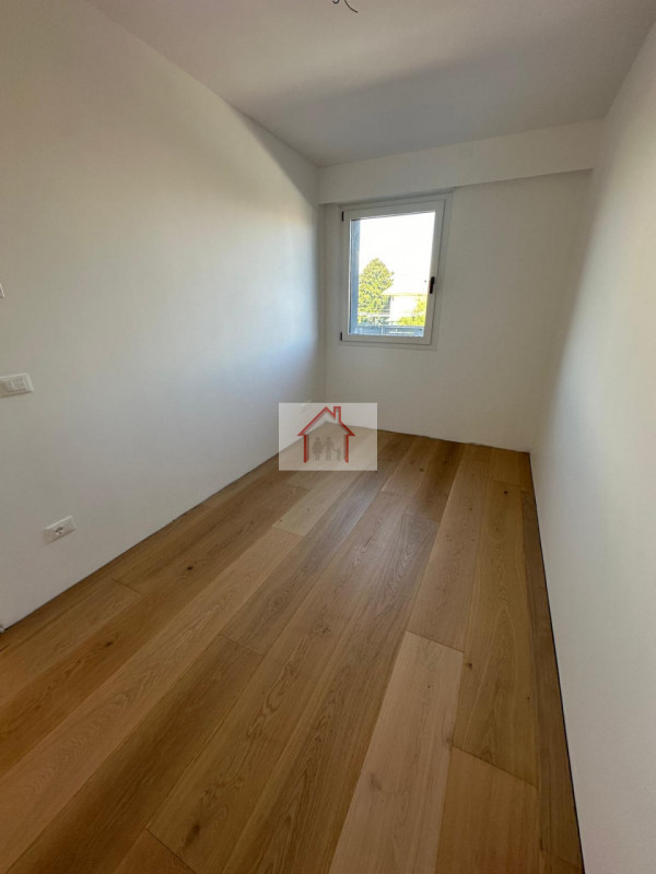 ELEGANTE BIFAMILIARE DI NUOVA COSTRUZIONE IN CLASSE A4 AD ARCADE 
Nel cuore di Arcade, proponiamo...