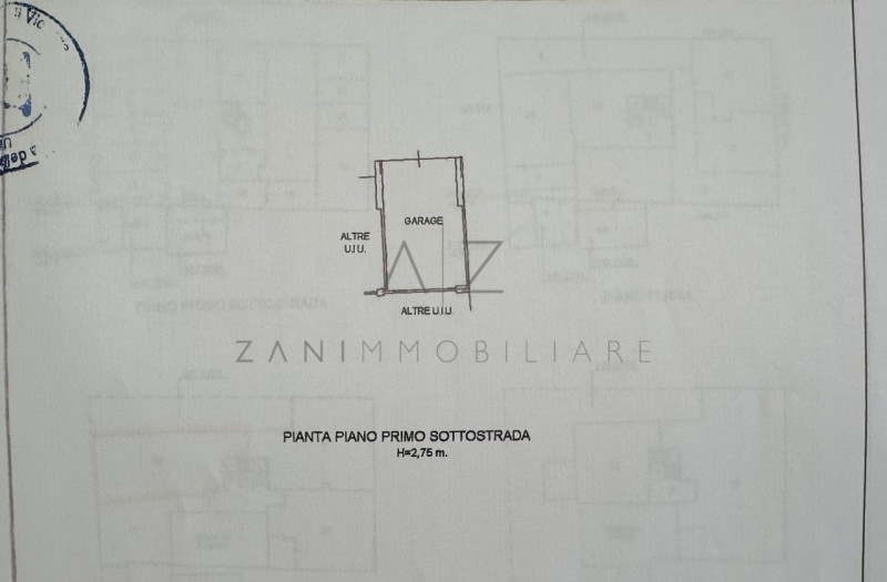 Nel centro storico di Castelfranco Veneto, proponiamo in affitto un raffinato appartamento triloc...