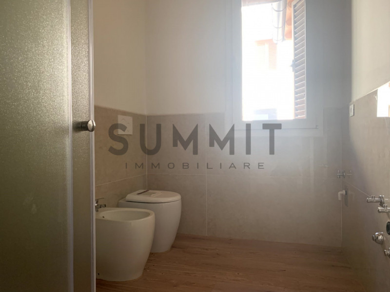 SCHIO - CENTRO: MINIAPPARTAMENTO completamente indipendente. Cl. En. B EURO 125.000 Per Info 335....