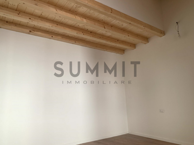 SCHIO - CENTRO: MINIAPPARTAMENTO completamente indipendente. Cl. En. B EURO 125.000 Per Info 335....