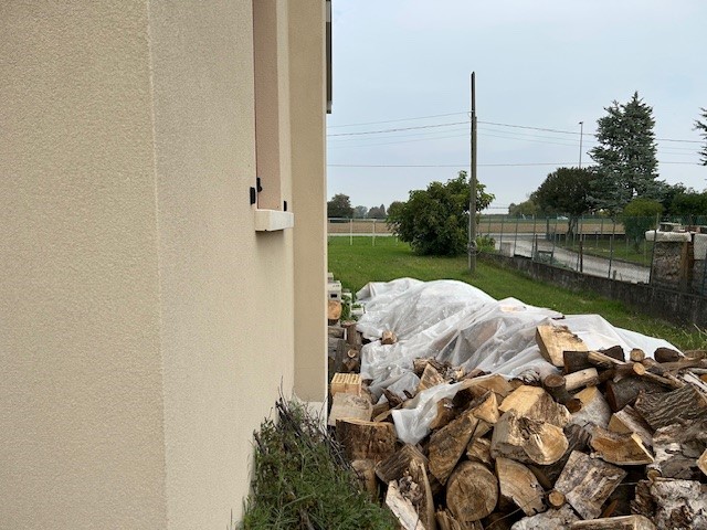 In una delle zone più tranquille di Casalserugo, proponiamo in vendita una porzione di BIFAMILIAR...