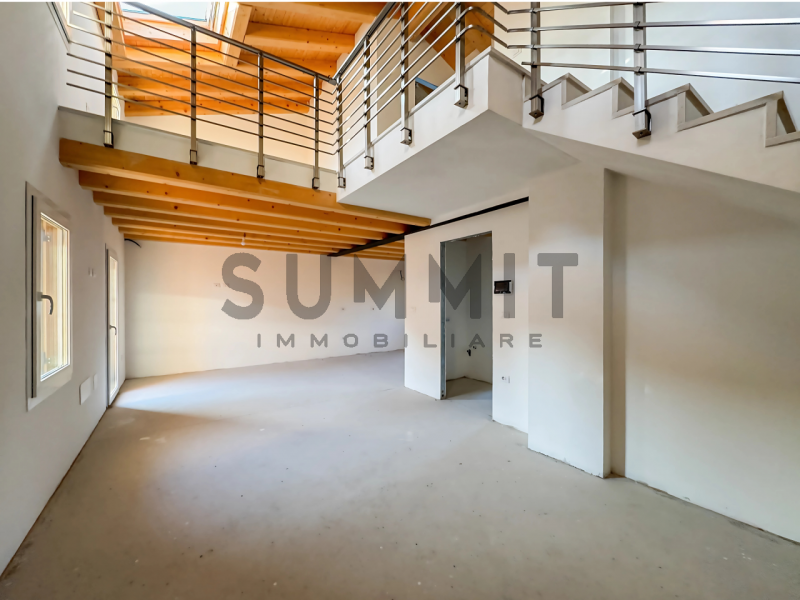 SCHIO - Centro: in nuova ristrutturazione TRICAMERE Duplex con garage (possibilità garage doppio)...