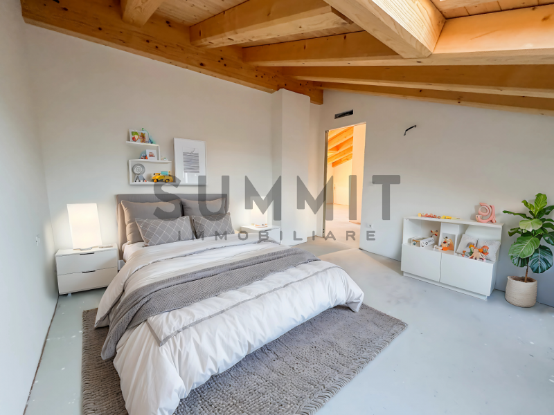 SCHIO - Centro: in nuova ristrutturazione TRICAMERE Duplex con garage (possibilità garage doppio)...