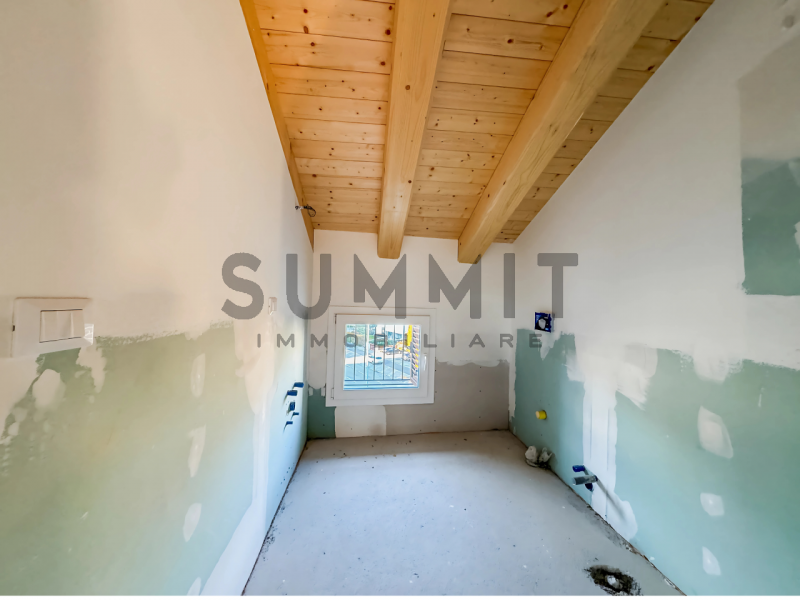 SCHIO - Centro: in nuova ristrutturazione TRICAMERE Duplex con garage (possibilità garage doppio)...