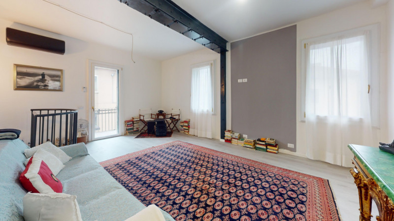 TI INVITIAMO A VISITARE PRIMA IL VIRTUL TOUR 3D DELL'APPARTAMENTO.
COSI' POTRAI VISITARLO SOLO SE...