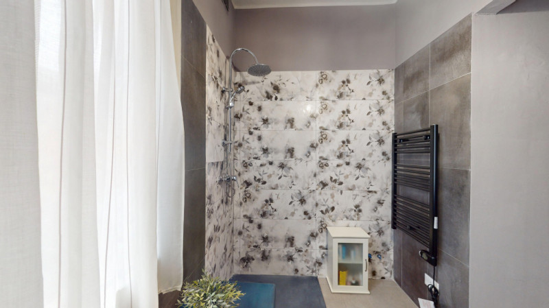 TI INVITIAMO A VISITARE PRIMA IL VIRTUL TOUR 3D DELL'APPARTAMENTO.
COSI' POTRAI VISITARLO SOLO SE...