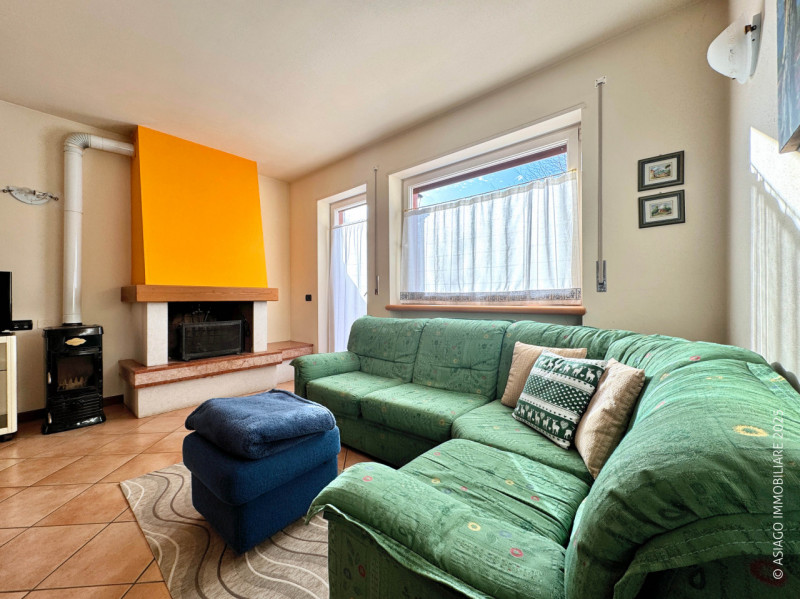 Asiago Immobiliare propone in esclusiva una soluzione ideale per chi desidera vivere la montagna ...