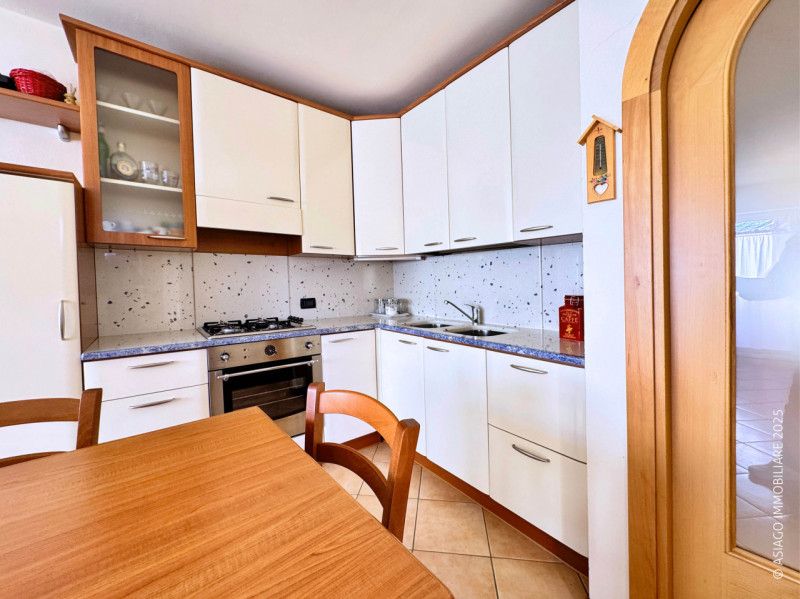 Asiago Immobiliare propone in esclusiva una soluzione ideale per chi desidera vivere la montagna ...