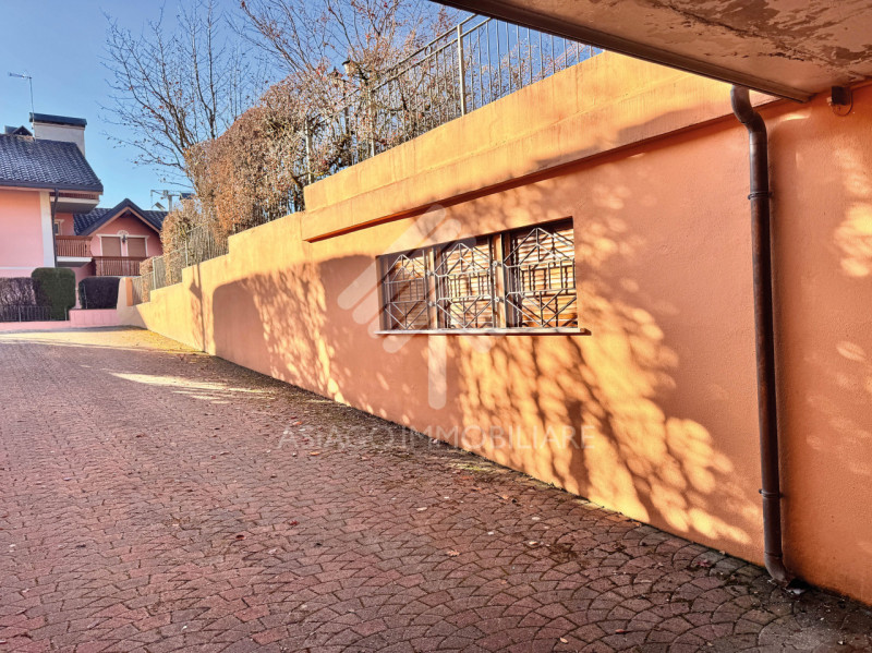 Asiago Immobiliare propone in esclusiva una soluzione ideale per chi desidera vivere la montagna ...