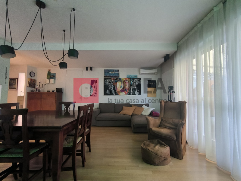 "RIFERIMENTO USI1 "

SILEA- CENTRO.
Su ottimo contesto residenziale, tranquillo ed immediatamente...