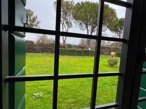 MONTECCHIA. BELLISSIMO CONTESTO DI VERDE E NATURA PORZIONE AUTONOMA DI SEI UNITA' TOTALI
INGRESSO...