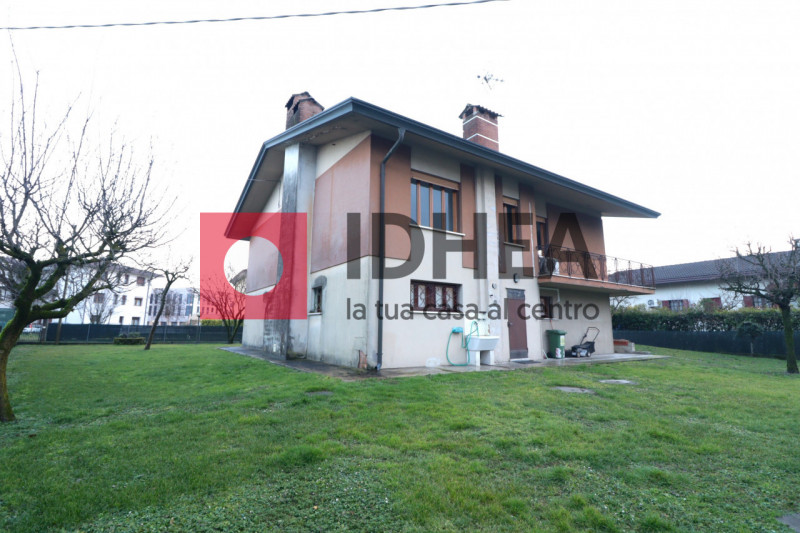 CARITA' - VILLORBA 

"""RIFERIMENTO NSV5"""

L'agenzia immobiliare Idhea di Villorba ha il piacer...