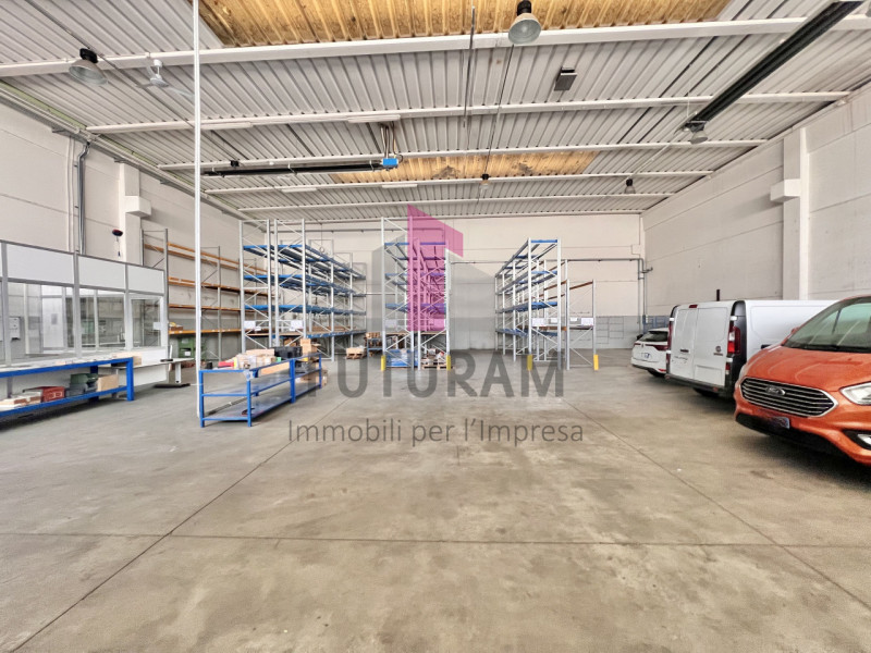 MONTECCHIO MAGGIORE - RIF.611FUTURAM - PER INFO 0444 310220

In posizione strategica e comoda ai ...