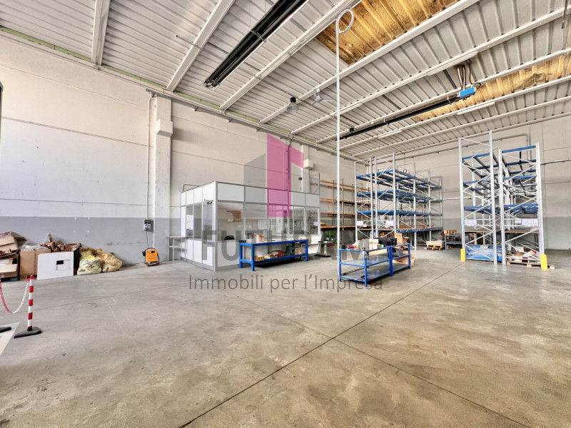 MONTECCHIO MAGGIORE - RIF.611FUTURAM - PER INFO 0444 310220

In posizione strategica e comoda ai ...