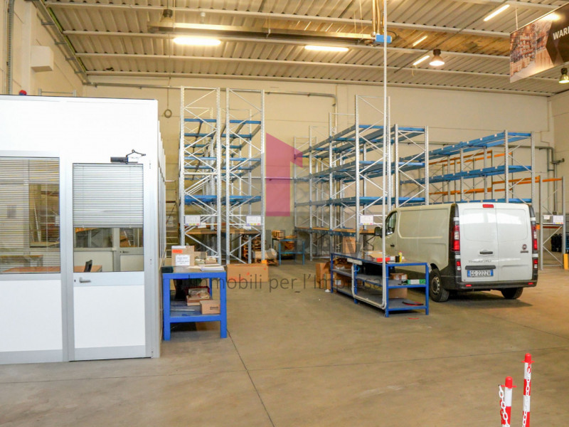 MONTECCHIO MAGGIORE - RIF.611FUTURAM - PER INFO 0444 310220

In posizione strategica e comoda ai ...