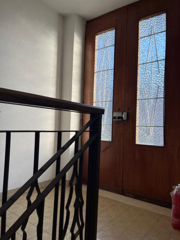 Proponiamo in vendita a Longare, in una tranquilla e silenziosa via residenziale chiusa, una porz...