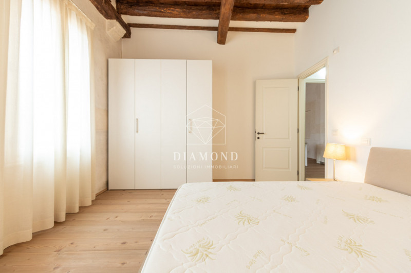 DISPONBIILE DA SUBITO.

Falzè di Trevignano: mini appartamento al piano primo senza ascensore, in...