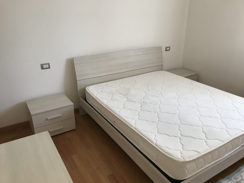 VIGONZA CENTRO, all'interno del "Residence Le Villette", luminoso APPARTAMENTO trilocale, ATTUALM...