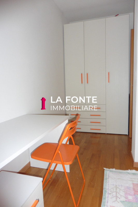 VIGONZA CENTRO, all'interno del "Residence Le Villette", luminoso APPARTAMENTO trilocale, ATTUALM...