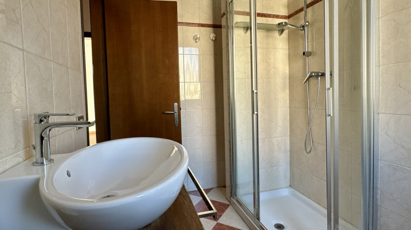 In contesto residenziale di pregio, in zona particolarmente interessante, ovvero nell'immediato f...