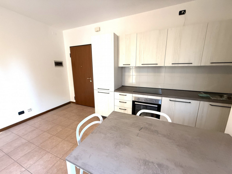 (Per INFO Roberto 3888920530) Scopri questo delizioso Bilocale situato nel cuore di Montebelluna....