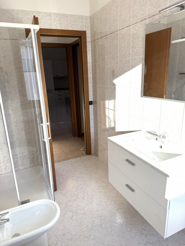 (Per INFO Roberto 3888920530) Scopri questo delizioso Bilocale situato nel cuore di Montebelluna....