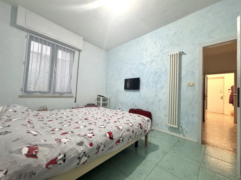 BICAMERE PARZIALMENTE RISTRUTTURATO

Vicenza - Appartamento bicamere -Trattative riservate Immobi...