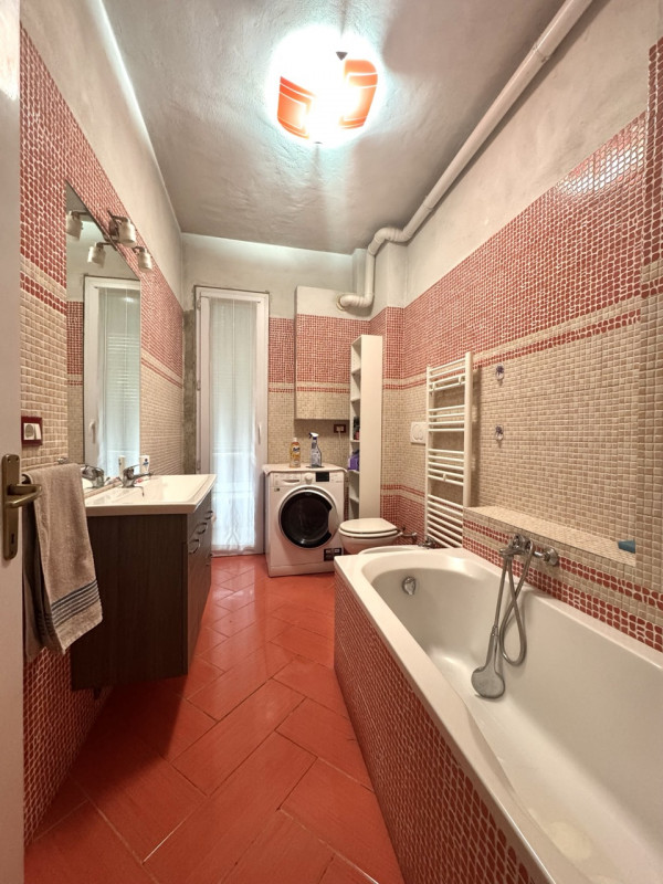 BICAMERE PARZIALMENTE RISTRUTTURATO

Vicenza - Appartamento bicamere -Trattative riservate Immobi...