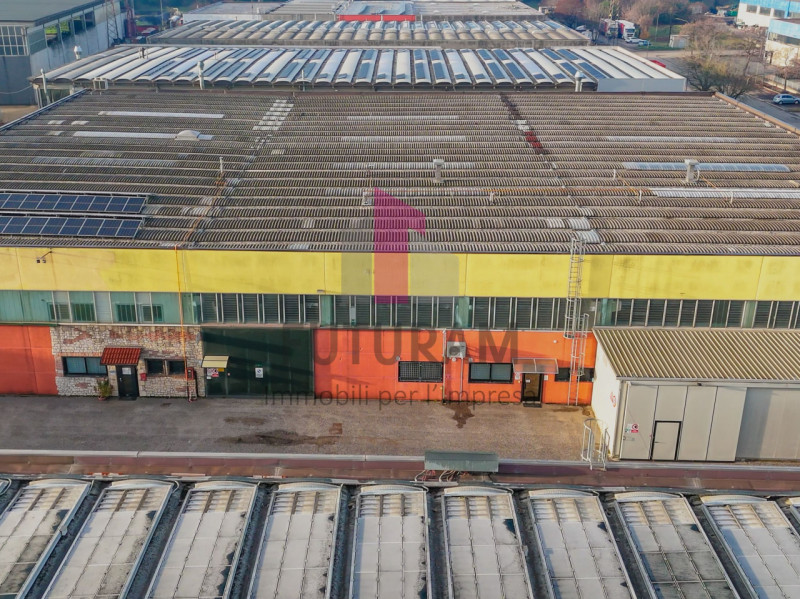 MONTECCHIO MAGGIORE - RIF. 612FUTURAM - PER INFO 0444/310220

In posizione strategica per comodit...