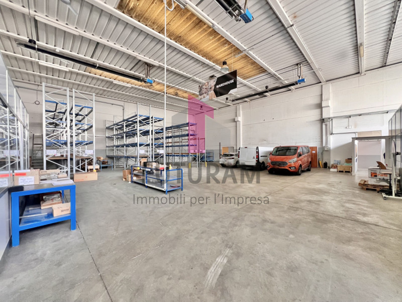 MONTECCHIO MAGGIORE - RIF. 612FUTURAM - PER INFO 0444/310220

In posizione strategica per comodit...