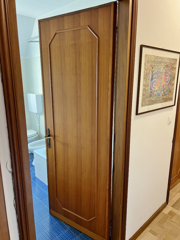 BELLISSIMO ULTIMO PIANO IN VENDITA NEL CUORE DI SANTA BERTILLA – 6° PIANO CON GARAGE E CANTINA – ...