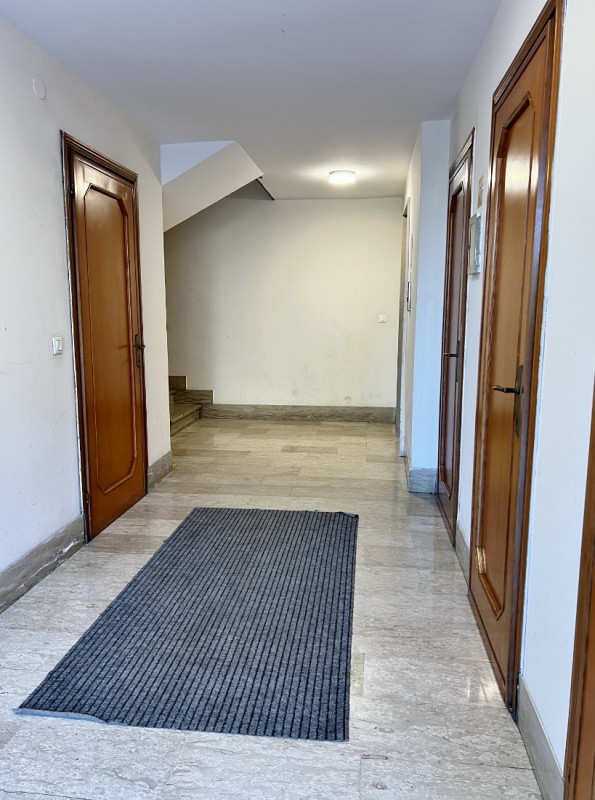 BELLISSIMO ULTIMO PIANO IN VENDITA NEL CUORE DI SANTA BERTILLA – 6° PIANO CON GARAGE E CANTINA – ...