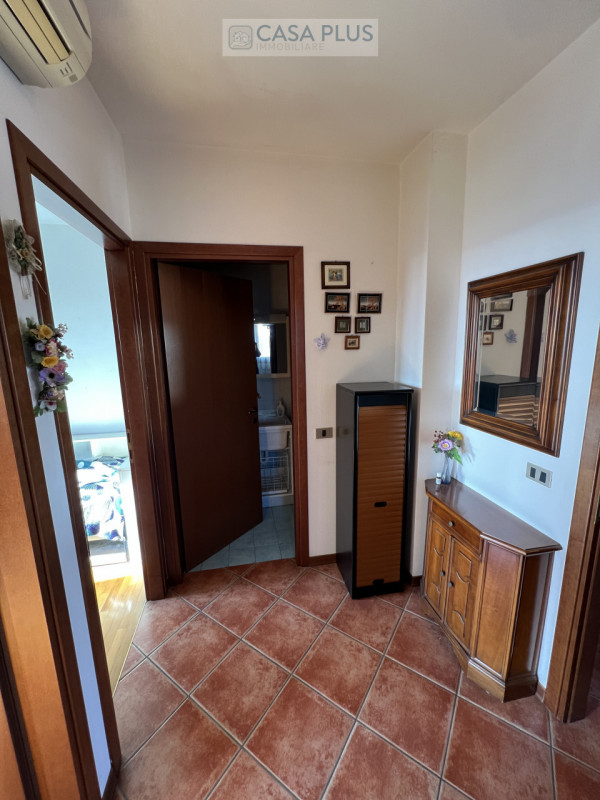 NOSTRA ESCLUSIVA- Proponiamo in vendita un appartamento bicamere situato nel comune di Tombolo, i...