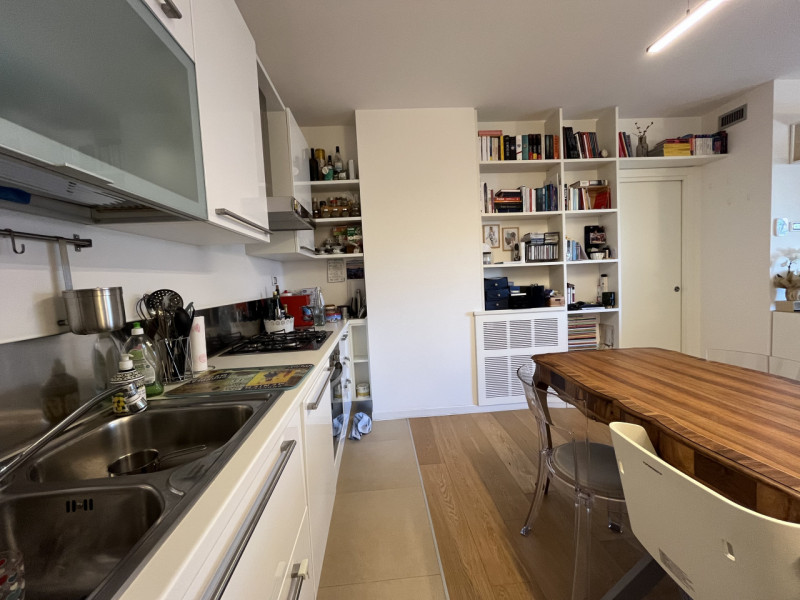 Scoprite il vostro nuovo rifugio nella tranquilla e sicura zona di Saviabona a Vicenza! Questo sp...