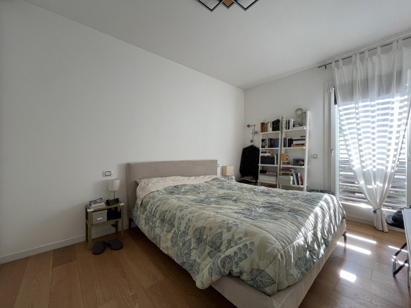 Scoprite il vostro nuovo rifugio nella tranquilla e sicura zona di Saviabona a Vicenza! Questo sp...