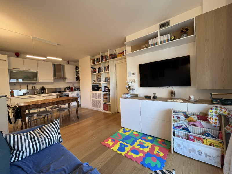 Scoprite il vostro nuovo rifugio nella tranquilla e sicura zona di Saviabona a Vicenza! Questo sp...