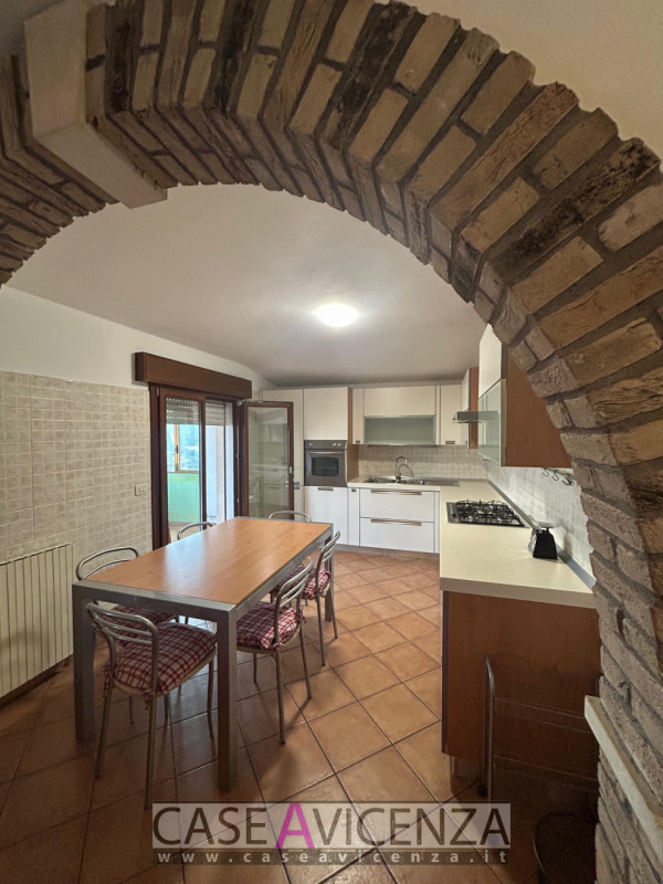 MONTEGALDELLA (VI) - Classe energetica in corso di definizione- DISPONIBILE DA SUBITO! Proponiamo...