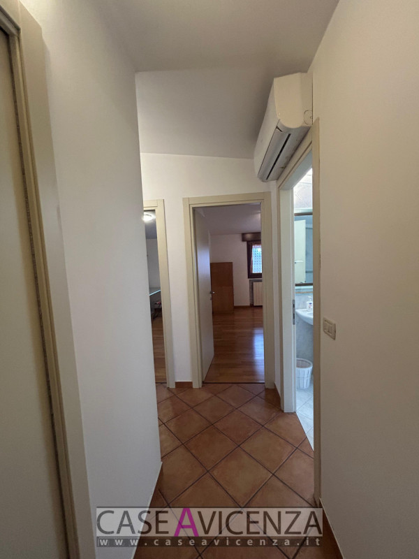 MONTEGALDELLA (VI) - Classe energetica in corso di definizione- DISPONIBILE DA SUBITO! Proponiamo...