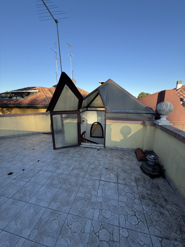 Immobile in esclusiva al Gruppo Padova MLS

OSPEDALI - NAZARETH
Nella immediata vicinanza agli os...