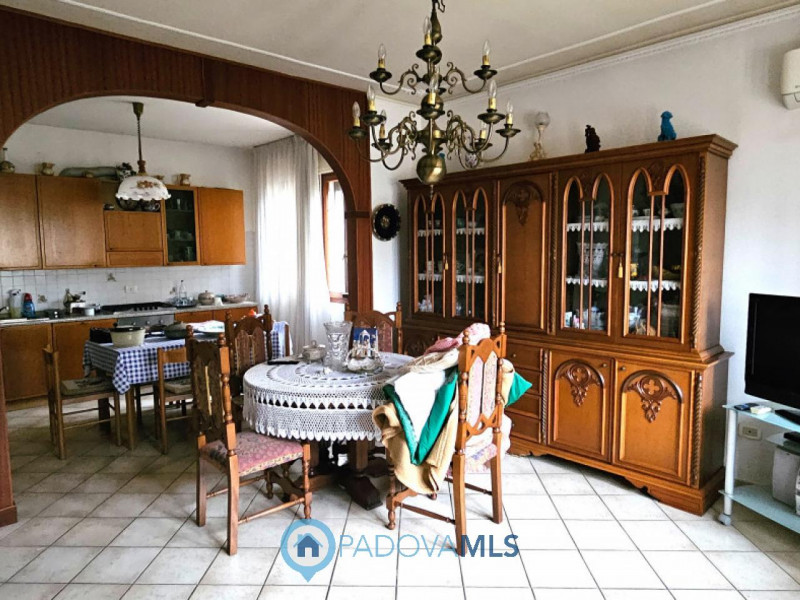 Immobile in esclusiva al Gruppo Padova MLS
VIGONZA CENTRO In posizione centrale e tranquilla, su ...