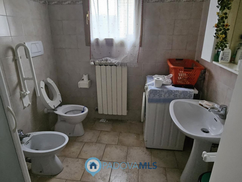 Immobile in esclusiva al Gruppo Padova MLS
VIGONZA CENTRO In posizione centrale e tranquilla, su ...