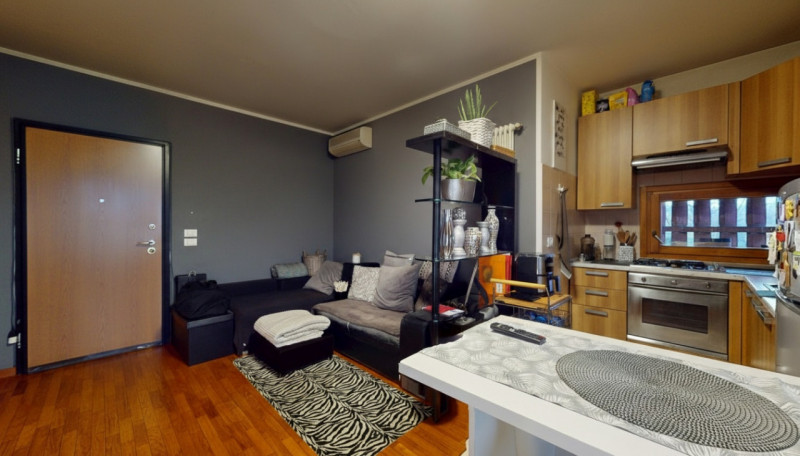 SAN BORTOLO

Situato in una zona residenziale tranquilla e ben servita, comoda a tutti i principa...