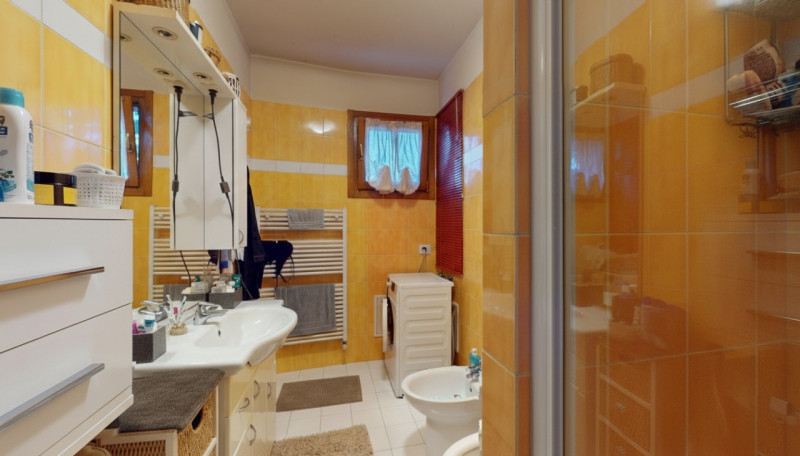 SAN BORTOLO

Situato in una zona residenziale tranquilla e ben servita, comoda a tutti i principa...