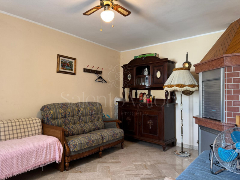 Casa singola a Parabita