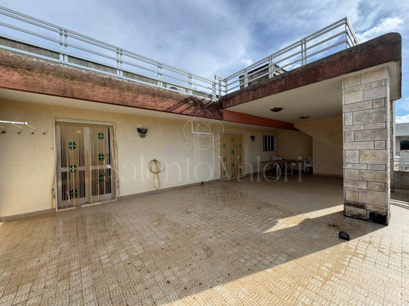 Casa singola a Parabita