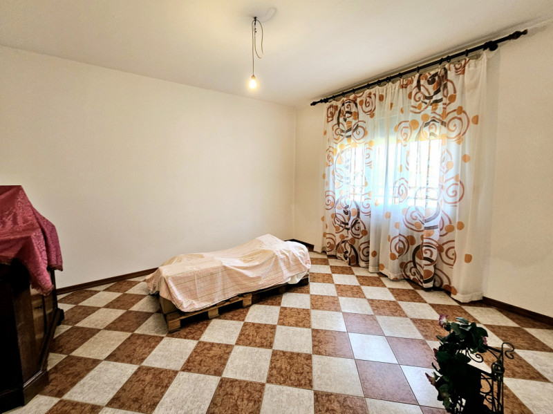 Situata tra Montagnana e Bevilacqua, in una posizione comoda alle principali arterie stradali, pr...