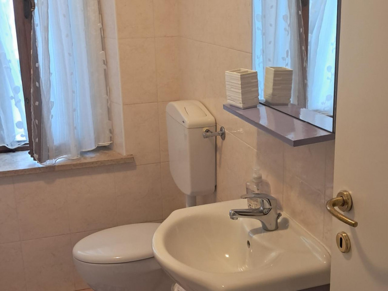 Immobile in esclusiva al Gruppo Padova MLS
Montegrotto T. : proponiamo appartamento al primo pian...